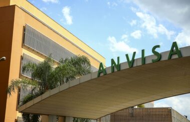 Anvisa pede uso de máscara para adiar chegada da varíola dos macacos