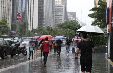 Frente fria deve derrubar termômetros no Sul, Sudeste e Centro-Oeste