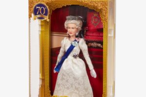 Barbie rainha Elizabeth II (Foto: Mattel Creations)