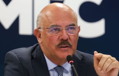 Delegado da PF diz que Milton Ribeiro sabia de operação