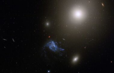 NASA: Nova imagem captada por telescópio mostra duas galáxias
