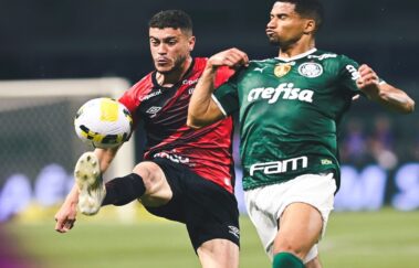 Líder Palmeiras perde série invicta de 13 jogos para o Athletico-PR de Felipão