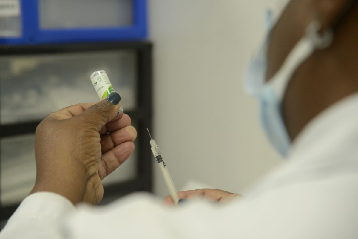 Brasil administrou mais de 995 mil doses contra a Covid na quinta (Foto: Tomaz Silva/ Agência Brasil)