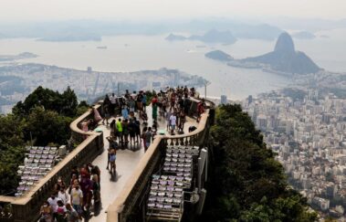 Rio de Janeiro cria dia para celebrar fim das restrições contra Covid