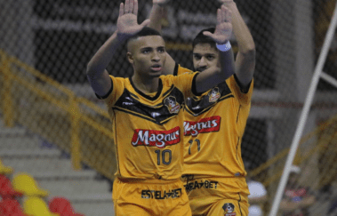 Magnus Futsal rescinde contrato com o ala Leozinho, que não joga mais pelo clube