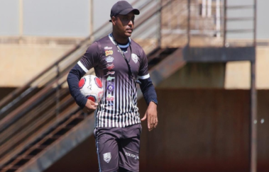 Técnico Rodrigo Cabral deixa o Votuporanguense