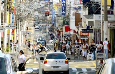 Comércio estende horário de atendimento em Marília